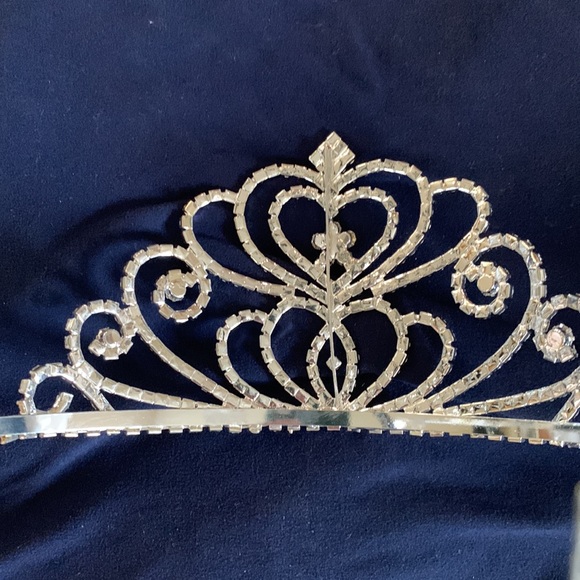 LARGE RHINESTONE TIARA - Picture 5 of 12
